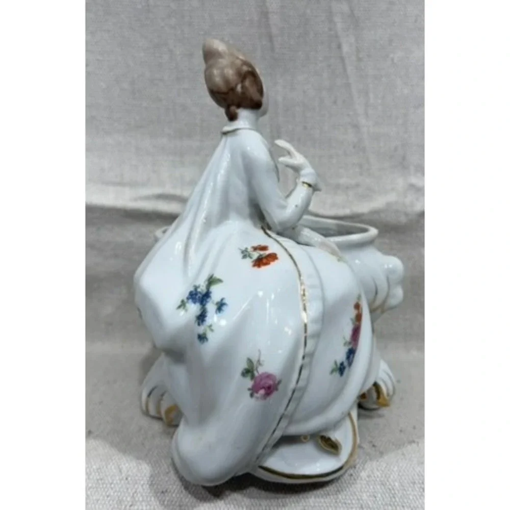 Vintage 1920s Dermay Fifth Avenue NY Porcelain Bath Powder Vanity Jar Lady